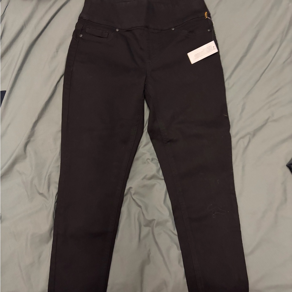 High-Waisted Black Skinny Jeans